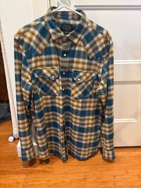 Pendleton Plaid Western Snap Shirt, Medium.